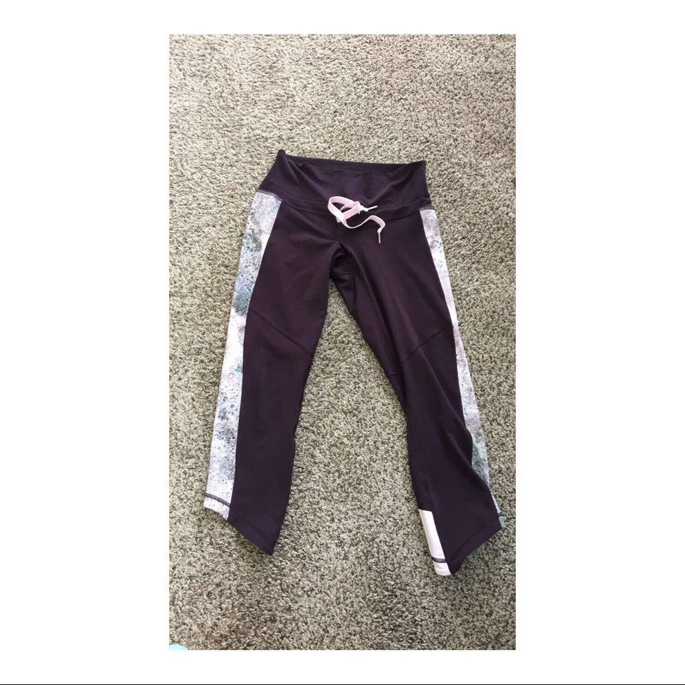 Lululemon crops!